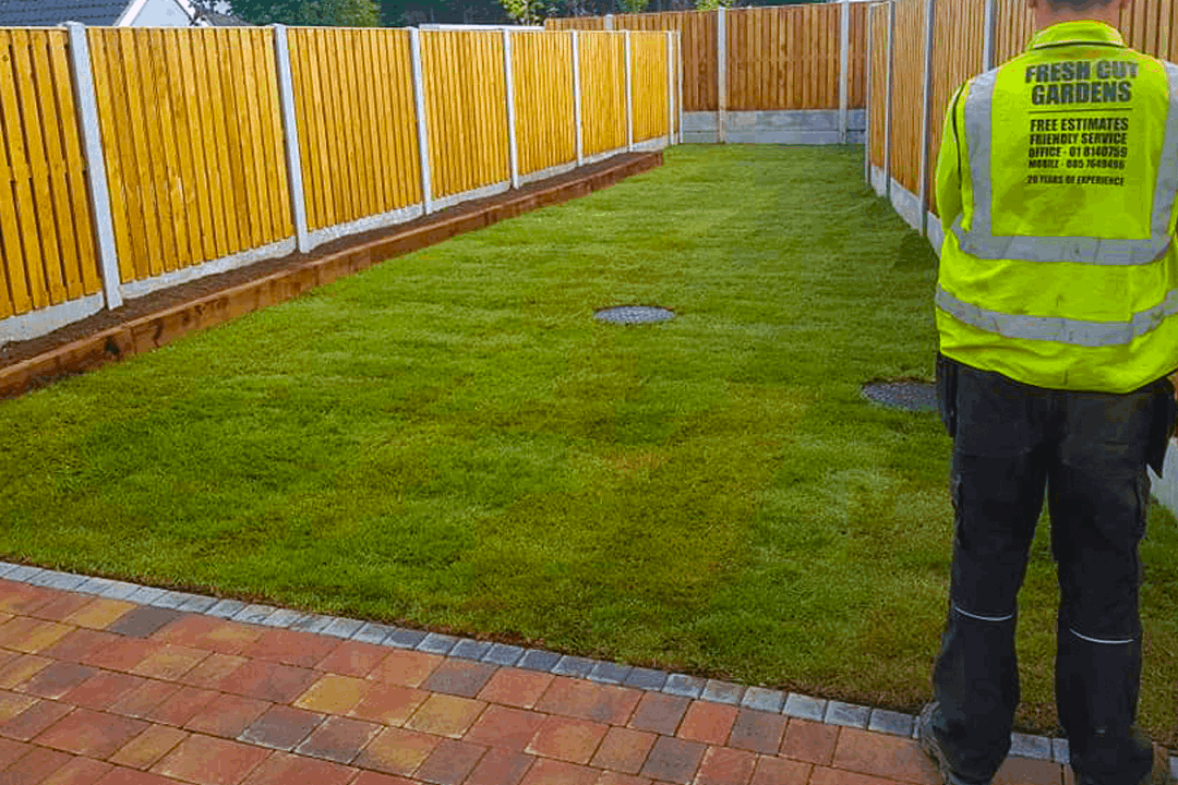 Rolled Lawns and Artificial Grass